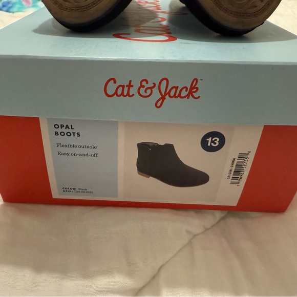 Worn Once - Picture 3 of 3